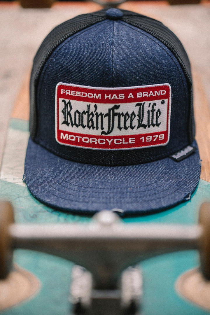 ALONE SNAPBACK - SMALL SIZE