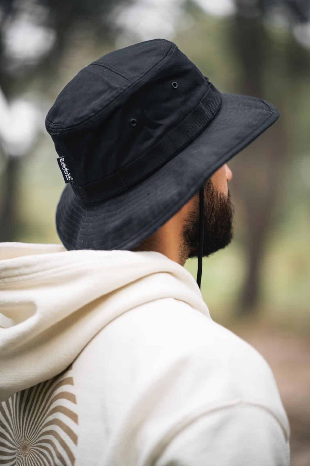 BLACK HAT