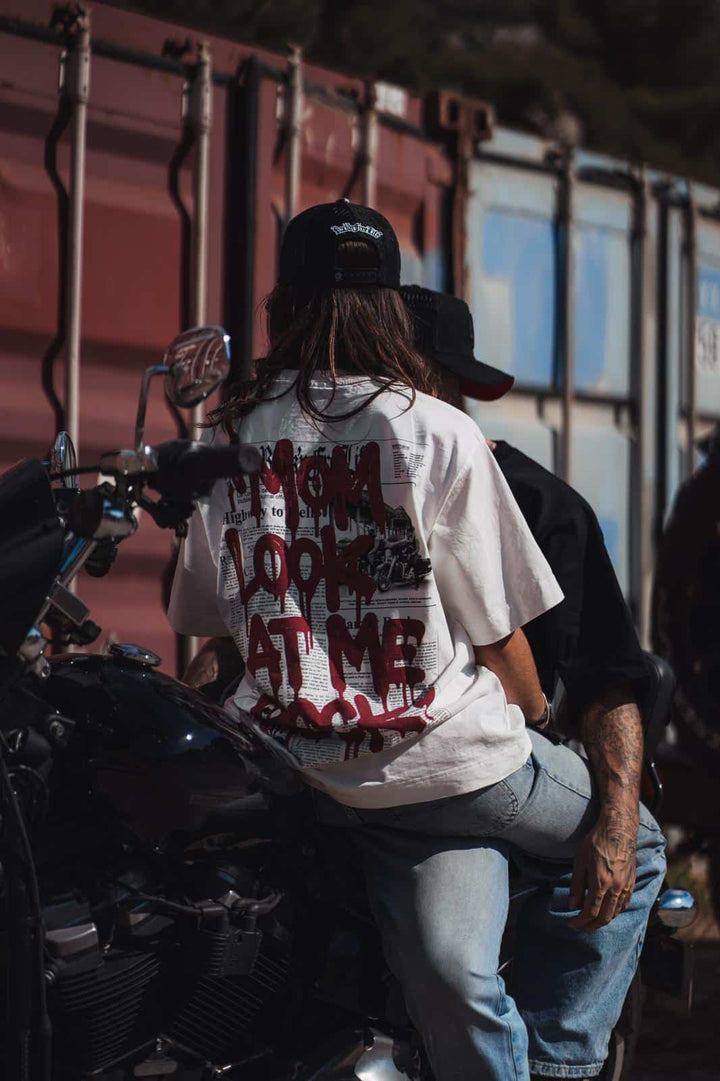 T-SHIRT LOOK ME MOM