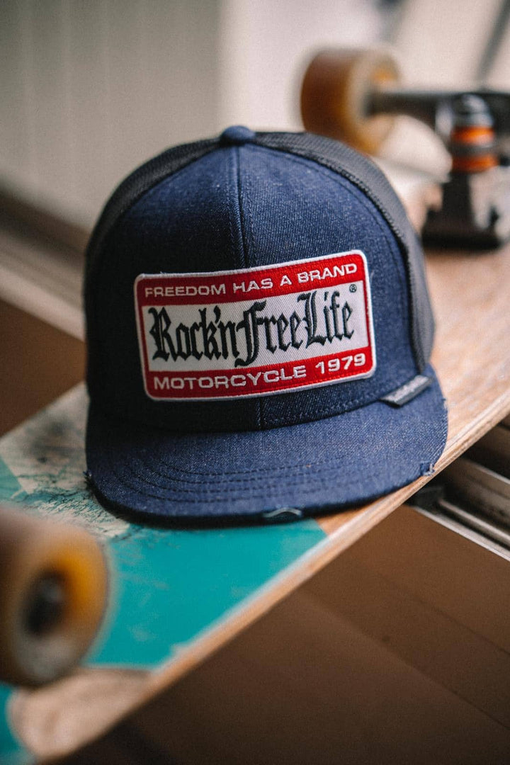 ALONE SNAPBACK - SMALL SIZE
